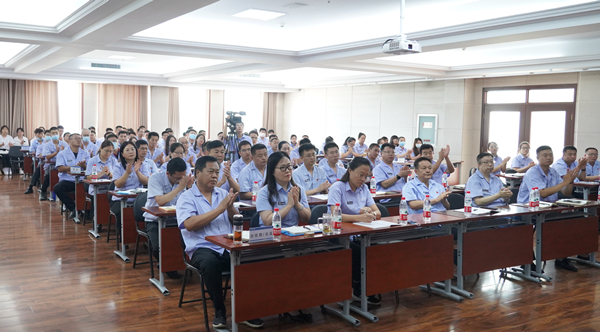 格瑞德集團(tuán)半年工作報(bào)告暨“七一”黨員擴(kuò)大會(huì)議圓滿召開