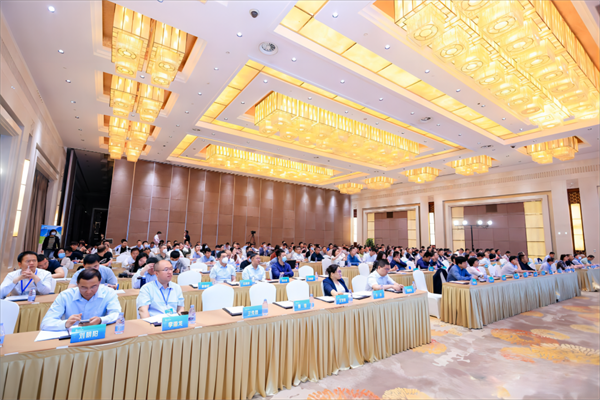 炭?jī)舡h(huán)保 無廢未來｜格瑞德環(huán)保亮相第六屆中國(guó)危廢產(chǎn)業(yè)創(chuàng)新發(fā)展論壇